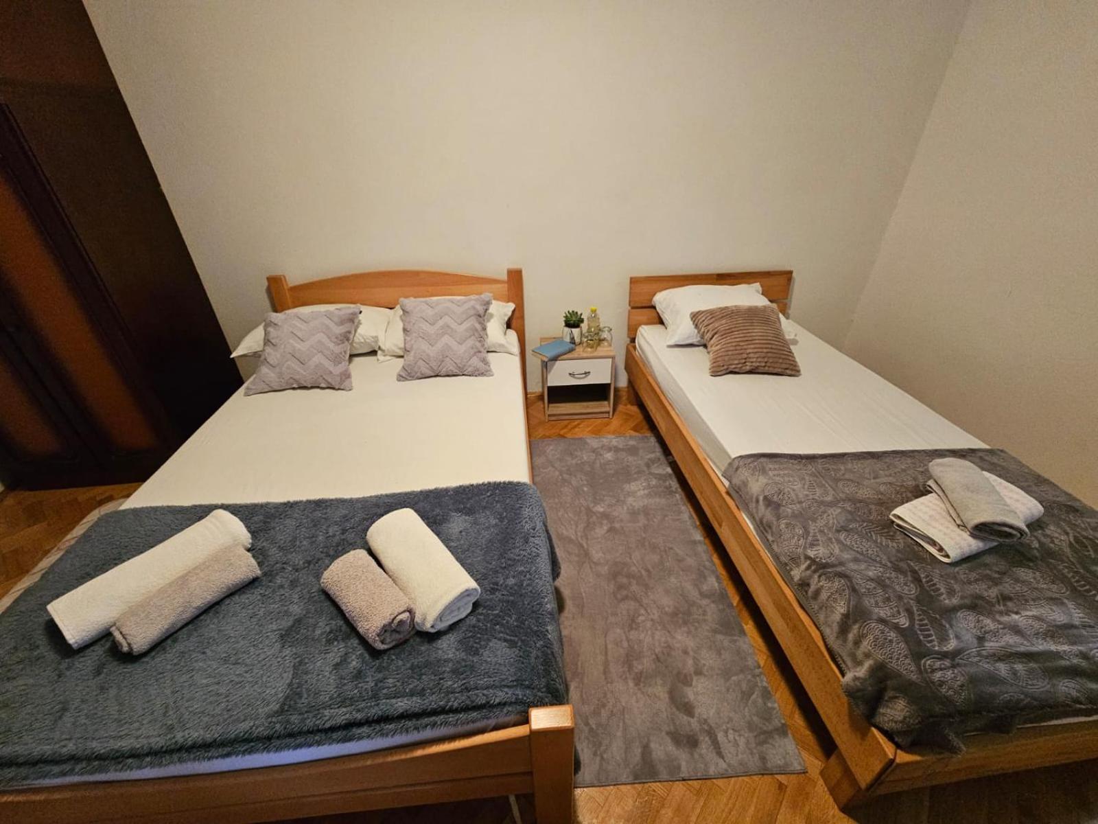 Apartmani, Sobe Ziza Bezdan エクステリア 写真